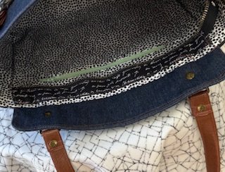 "Left You a Note" Shoulder bag - Image 7