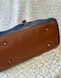 "Left You a Note" Shoulder bag - Image 6